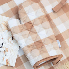 Load image into Gallery viewer, Gingham Pot Mitt