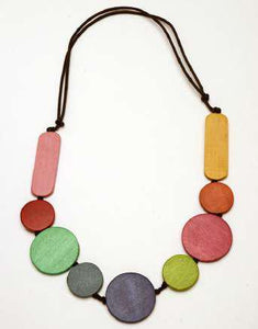 Wooden coloured necklace adjustable