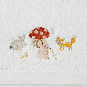 Buzzing about Bath towel & washer in organza bag