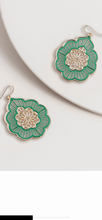 Load image into Gallery viewer, EARRINGS GREEN FILIGREE
